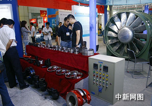 第十届中国国际机电产品博览会在武汉开幕(组图)